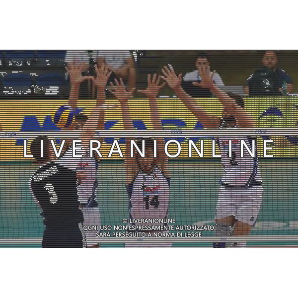 2017.06.03 Pesaro Siatkowka mezczyzn Liga Swiatowa 2017 Grupa A1 Polska - Wlochy N/z Dawid konarski, Luigi Randazzo, Matteo Piano Foto Martyna Szydlowska / Newspix 2017.06.03 Pesaro Men volleyball FIVB World league 2017 Pool A1 Poland - Italy Dawid konarski, Luigi Randazzo, Matteo Piano Credit: Martyna Szydlowska / Newspix --- Newspix.pl AG ALDO LIVERANI SAS *** Local Caption *** www.newspix.pl mail us: info@newspix.pl call us: 0048 022 23 22 222 --- Polish Picture Agency by Ringier Axel Springer Poland