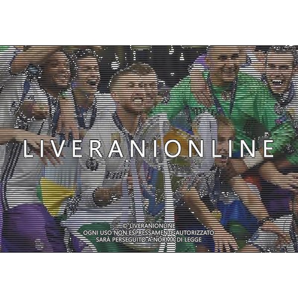 UEFA Champions League 2016/2017 Finale Cardiff (Galles) - 03.06.2017 Juventus-Real Madrid Nella Foto: sergio ramos alza la coppa - esultanza e festeggiamenti dopo la vittoria /Ph.Vitez-Ag. Aldo Liverani