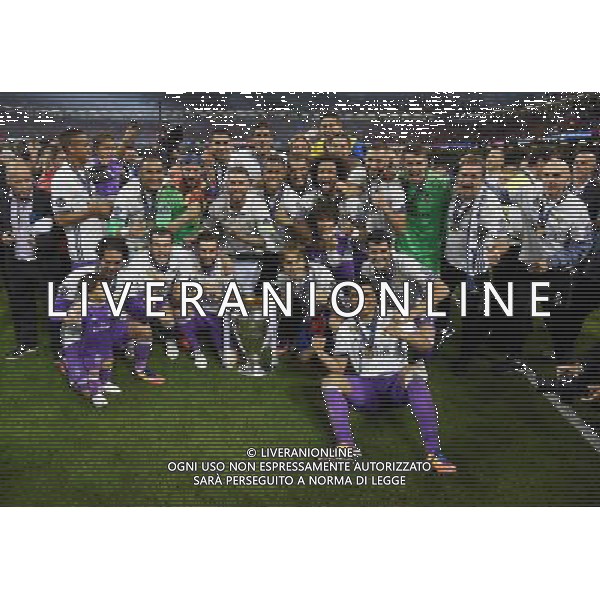 UEFA Champions League 2016/2017 Finale Cardiff (Galles) - 03.06.2017 Juventus-Real Madrid Nella Foto: gruppo con la coppa - esultanza festeggiamenti per la vittoria a fine gara /Ph.Vitez-Ag. Aldo Liverani