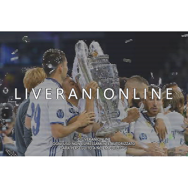 2017.06.03 Cardiff Pilka nozna Final UEFA Liga Mistrzow sezon 2016/2017 Juventus Turyn - Real Madryt N/z radosc real puchar Foto Pawel Andrachiewicz / PressFocus 2017.06.03 Cardiff Football Final UEFA Champions League season 2016/2017 FC Juventus Turin - Real Madrid radosc real puchar Credit: Pawel Andrachiewicz / PressFocus / NEWSPIX.PL --- Newspix.pl POLAND OUT!!! *** Local Caption *** www.newspix.pl mail us: info@newspix.pl call us: 0048 022 23 22 222 --- Polish Picture Agency by Ringier Axel Springer Poland