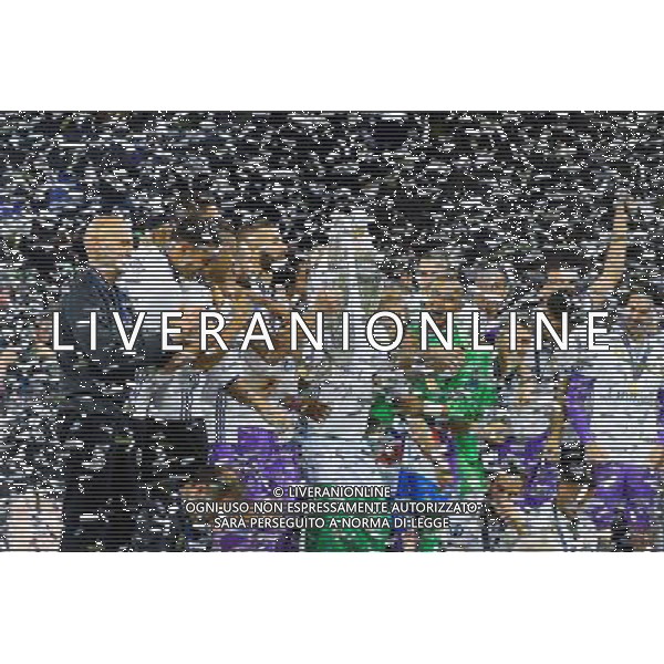 2017.06.03 Cardiff Pilka nozna Final UEFA Liga Mistrzow sezon 2016/2017 Juventus Turyn - Real Madryt N/z radosc Real puchar Foto Pawel Andrachiewicz / PressFocus 2017.06.03 Cardiff Football Final UEFA Champions League season 2016/2017 FC Juventus Turin - Real Madrid radosc Real puchar Credit: Pawel Andrachiewicz / PressFocus / NEWSPIX.PL --- Newspix.pl POLAND OUT!!! *** Local Caption *** www.newspix.pl mail us: info@newspix.pl call us: 0048 022 23 22 222 --- Polish Picture Agency by Ringier Axel Springer Poland