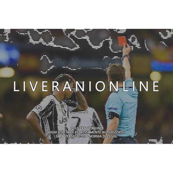 2017.06.03 Cardiff Pilka nozna Final UEFA Liga Mistrzow sezon 2016/2017 Juventus Turyn - Real Madryt N/z czerwona karta (red card) Juan Cuadrado Foto Pawel Andrachiewicz / PressFocus 2017.06.03 Cardiff Football Final UEFA Champions League season 2016/2017 FC Juventus Turin - Real Madrid czerwona karta (red card) Juan Cuadrado Credit: Pawel Andrachiewicz / PressFocus / NEWSPIX.PL --- Newspix.pl POLAND OUT!!! *** Local Caption *** www.newspix.pl mail us: info@newspix.pl call us: 0048 022 23 22 222 --- Polish Picture Agency by Ringier Axel Springer Poland