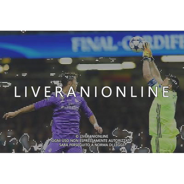2017.06.03 Cardiff Pilka nozna Final UEFA Liga Mistrzow sezon 2016/2017 Juventus Turyn - Real Madryt N/z Cristiano Ronaldo Gianluigi Buffon Foto Pawel Andrachiewicz / PressFocus 2017.06.03 Cardiff Football Final UEFA Champions League season 2016/2017 FC Juventus Turin - Real Madrid Cristiano Ronaldo Gianluigi Buffon Credit: Pawel Andrachiewicz / PressFocus / NEWSPIX.PL --- Newspix.pl POLAND OUT!!! *** Local Caption *** www.newspix.pl mail us: info@newspix.pl call us: 0048 022 23 22 222 --- Polish Picture Agency by Ringier Axel Springer Poland