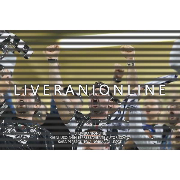 2017.06.03 Cardiff Pilka nozna Final UEFA Liga Mistrzow sezon 2016/2017 Juventus Turyn - Real Madryt N/z fani kibice doping Foto Pawel Andrachiewicz / PressFocus 2017.06.03 Cardiff Football Final UEFA Champions League season 2016/2017 FC Juventus Turin - Real Madrid fani kibice doping Credit: Pawel Andrachiewicz / PressFocus / NEWSPIX.PL --- Newspix.pl POLAND OUT!!! *** Local Caption *** www.newspix.pl mail us: info@newspix.pl call us: 0048 022 23 22 222 --- Polish Picture Agency by Ringier Axel Springer Poland