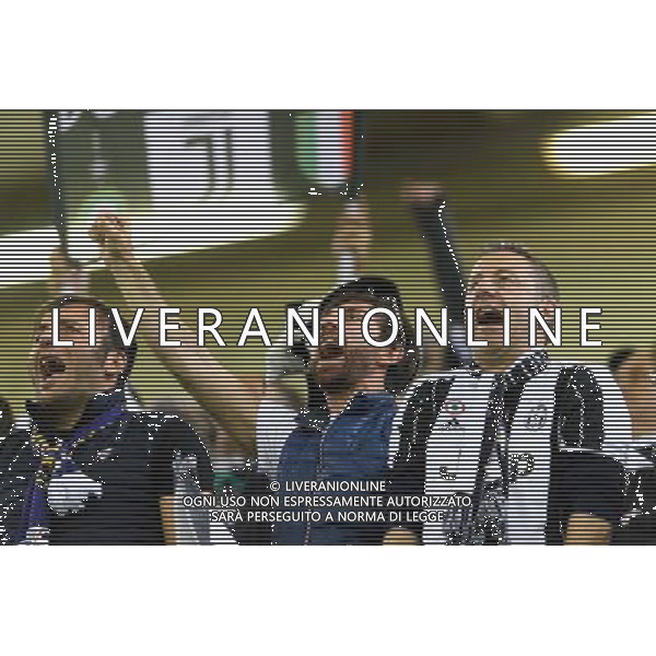 2017.06.03 Cardiff Pilka nozna Final UEFA Liga Mistrzow sezon 2016/2017 Juventus Turyn - Real Madryt N/z fani kibice doping Foto Pawel Andrachiewicz / PressFocus 2017.06.03 Cardiff Football Final UEFA Champions League season 2016/2017 FC Juventus Turin - Real Madrid fani kibice doping Credit: Pawel Andrachiewicz / PressFocus / NEWSPIX.PL --- Newspix.pl POLAND OUT!!! *** Local Caption *** www.newspix.pl mail us: info@newspix.pl call us: 0048 022 23 22 222 --- Polish Picture Agency by Ringier Axel Springer Poland
