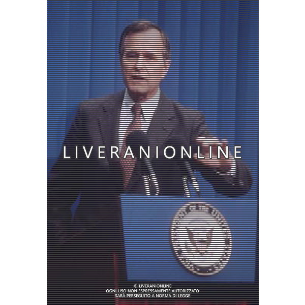 GEORGE BUSH 1983 FOTO ARCHIVIO GIOVANNI LIVERANI/AG. ALDO LIVERANI 