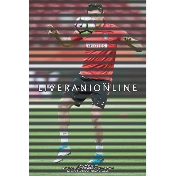 2017.06.09, Warszawa, PGE Narodowy, Pilka nozna, Trening przed meczem Elimnacji Mistrzostw Swiata Polska - Rumunia N/z Robert Lewandowski Foto Rafal Oleksiewicz / PressFocus/NEWSPIX.PL --- Newspix.pl AG ALDO LIVERANI SAS *** Local Caption *** www.newspix.pl mail us: info@newspix.pl call us: 0048 022 23 22 222 --- Polish Picture Agency by Ringier Axel Springer Poland