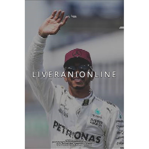 Lewis Hamilton (GBR) Mercedes AMG F1 celebrates his pole position. 10.06.2017. Formula 1 World Championship, Rd 7, Canadian Grand Prix, Montreal, Canada, Qualifying Day. AG ALDO LIVERANI SAS ONLY ITALY