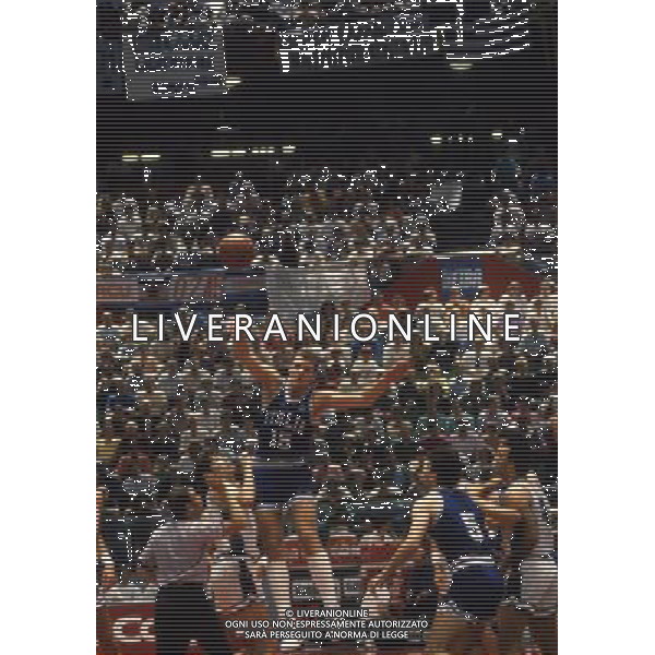 RETROSPETTIVA STEFANO RUSCONI BASKET NELLA FOTO STEFANO RUSCONI CON LA MAGLIA DELLA NAZIONALE ITALIANA AG ALDO LIVERANI SAS