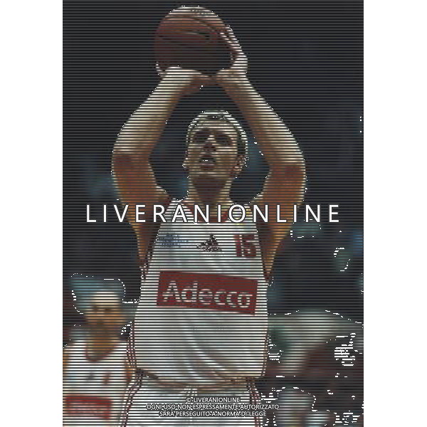 RETROSPETTIVA STEFANO RUSCONI BASKET NELLA FOTO STEFANO RUSCONI CON LA MAGLIA ADECCO MILANO AG ALDO LIVERANI SAS