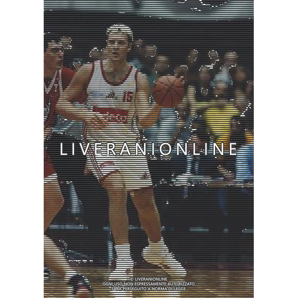 RETROSPETTIVA STEFANO RUSCONI BASKET NELLA FOTO STEFANO RUSCONI CON LA MAGLIA ADECCO MILANO AG ALDO LIVERANI SAS