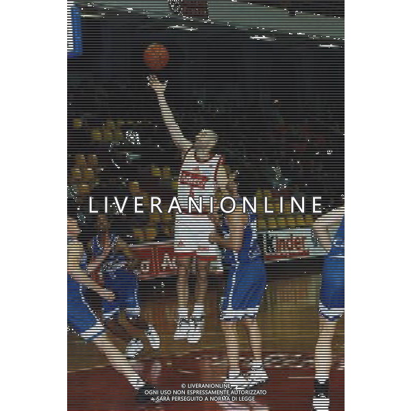 RETROSPETTIVA FLAVIO PORTALUPPI BASKET NELLA FOTO FLAVIO PORTALUPPI CON LA MAGLIA ADECCO MILANO AG ALDO LIVERANI SAS