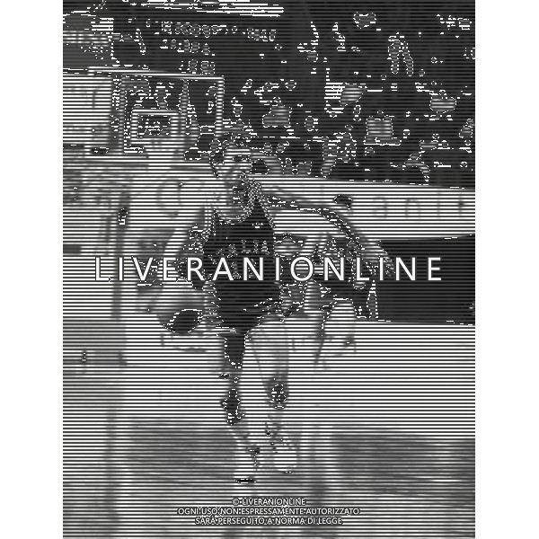 RETROSPETTIVA ANTONELLO RIVA BASKET NELLA FOTO ANTONELLO RIVA CON LA MAGLIA DELLA NAZIONALE ITALIANA AG ALDO LIVERANI SAS