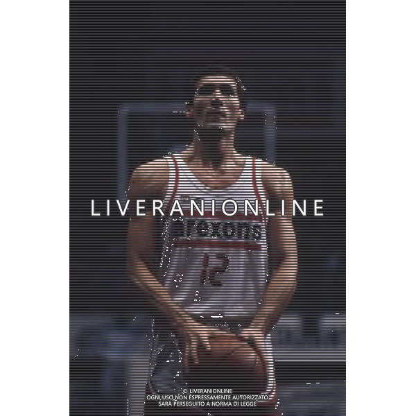 RETROSPETTIVA ANTONELLO RIVA BASKET NELLA FOTO ANTONELLO RIVA CON LA MAGLIA DELLA AREXONS CANTU AG ALDO LIVERANI SAS