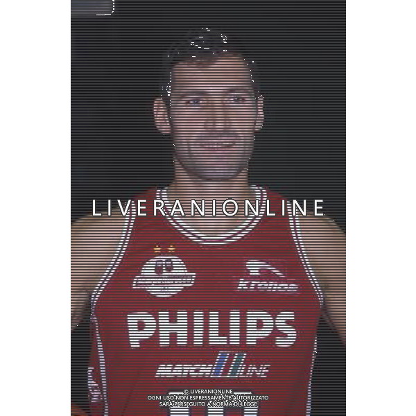 RETROSPETTIVA ANTONELLO RIVA BASKET NELLA FOTO ANTONELLO RIVA CON LA MAGLIA DELLA PHILIPS MILANO AG ALDO LIVERANI SAS