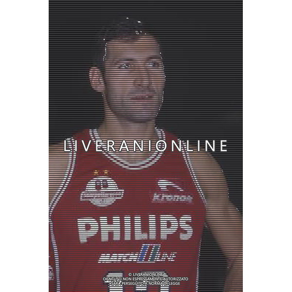 RETROSPETTIVA ANTONELLO RIVA BASKET NELLA FOTO ANTONELLO RIVA CON LA MAGLIA DELLA PHILIPS MILANO AG ALDO LIVERANI SAS