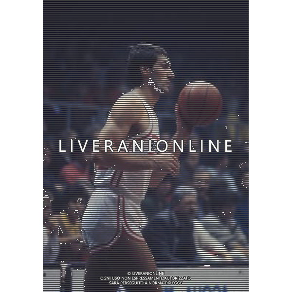RETROSPETTIVA ANTONELLO RIVA BASKET NELLA FOTO ANTONELLO RIVA CON LA MAGLIA DELLA AREXONS CANTU AG ALDO LIVERANI SAS