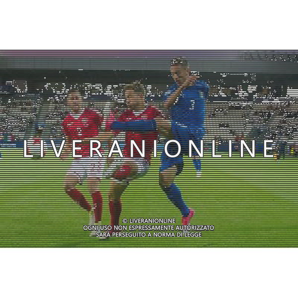 KRAKOW 18.06.2017 MECZ GRUPA C MISTRZOSTWA EUROPY U-21 W PILCE NOZNEJ 2017: DANIA - WLOCHY --- 2017 UEFA EUROPEAN U21 CHAMPIONSHIP MATCH: DENMARK - ITALY NZ ANTONIO BARRECA WOLCHY ITALY ANDREW HJULSAGER DANIA DENMARK MARCUS INGVARTSEN DANIA DENMARK FOT LUKASZ KRAJEWSKI / FOKUSMEDIA. / NEWSPIX.PL --- Newspix.pl AG ALDO LIVERANI SAS *** Local Caption *** www.newspix.pl mail us: info@newspix.pl call us: 0048 022 23 22 222 --- Polish Picture Agency by Ringier Axel Springer Poland
