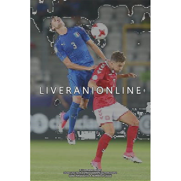 Krakow , Stadion im Jozefa Pilsudskiego 18.06.2017 Sport , Pilka nozna Reprezentacja , Kadra , U-21, Mistrzostwa Europy U21 2017 Grupa C Dania U21 - Wlochy U21 NZ Antonio Barreca ( ITA ) Andrew Hjulsager ( DEN ) FOT Michal Nowak / Newspix.pl Krakow , Jozef Pilsudski\'s Stadium 18.06.2017 Sport , Football National Teams , UEFA Under-21 European Championship Poland 2017 , Group C Denmark U-21 - Italy U-21 photo by Michal Nowak / Newspix.pl --- Newspix.pl AG ALDO LIVERANI SAS *** Local Caption *** www.newspix.pl mail us: info@newspix.pl call us: 0048 022 23 22 222 --- Polish Picture Agency by Ringier Axel Springer Poland