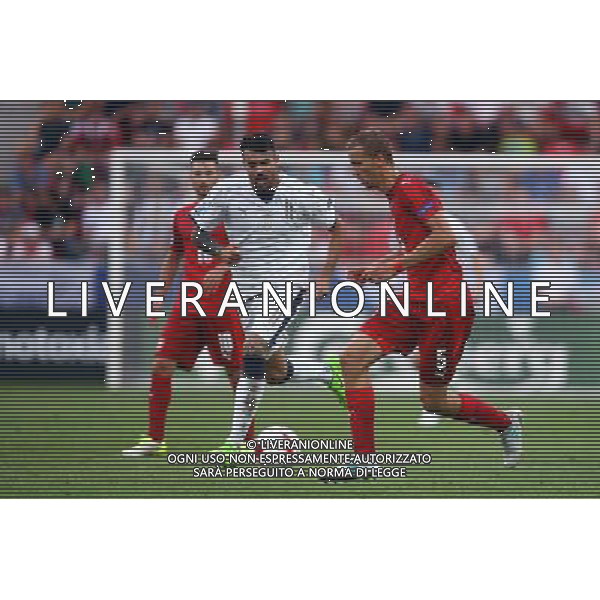 Tychy , Stadion Miejski 21.06.2017 Sport , Pilka nozna Reprezentacja , Kadra , U-21, Mistrzostwa Europy U21 2017 Grupa C Czechy U21 - Wlochy U21 NZ Andrea Petagna ( ITA ) Tomas Soucek ( CZE ) FOT Michal Nowak / Newspix.pl Tychy , City Stadium 21.06.2017 Sport , Football National Teams , UEFA Under-21 European Championship Poland 2017 , Group C Czech Republic U-21 - Italy U-21 photo by Michal Nowak / Newspix.pl --- Newspix.pl / AGENZIA ALDO LIVERANI SAS - ITALY ONLY EDITORIAL USE ONLY - Repubblica Ceca - Italia UEFA Campionato Europeo Under 21 Polonia 2017 Gruppo C Tychy (Polonia) - 21.06.2017