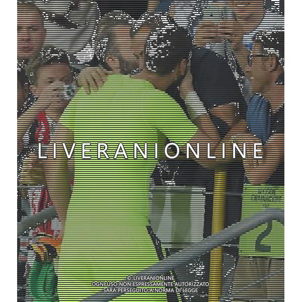 UEFA Campionato Europeo Under 21 Polonia 2017 Gruppo C Krakow (Polonia) - 24.06.2017 Italia-Germania Nella Foto: gianluigi donnarumma a fine partita abbraccia e saluta il cugino di raiola /Ph.Vitez-Ag. Aldo Liverani