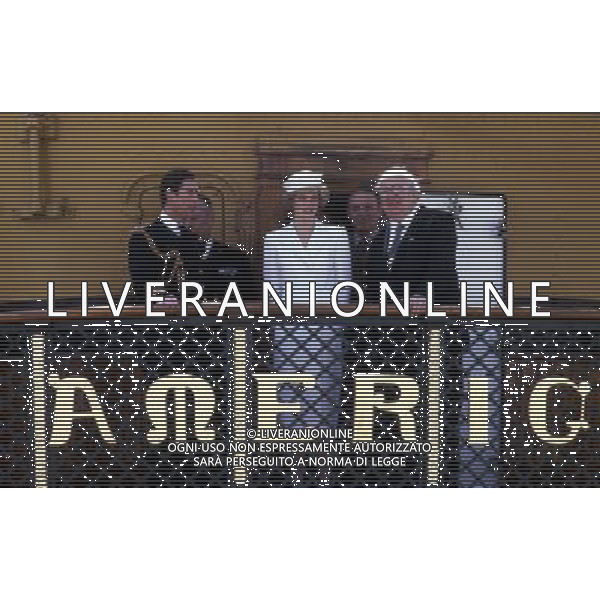 RETROSPETTIVA GIOVANNI SPADOLINI POLITICO 1985 CON LADY DIANA SPENCER E IL PRINCIPE CARLO SULLA NAVE AMERIGO VESPUCCI NELLA FOTO GIOVANNI SPADOLINI LADY DIANA SPENCER E IL PRINCIPE CARLO SULLA NAVE AMERIGO VESPUCCI AG ALDO LIVERANI SAS