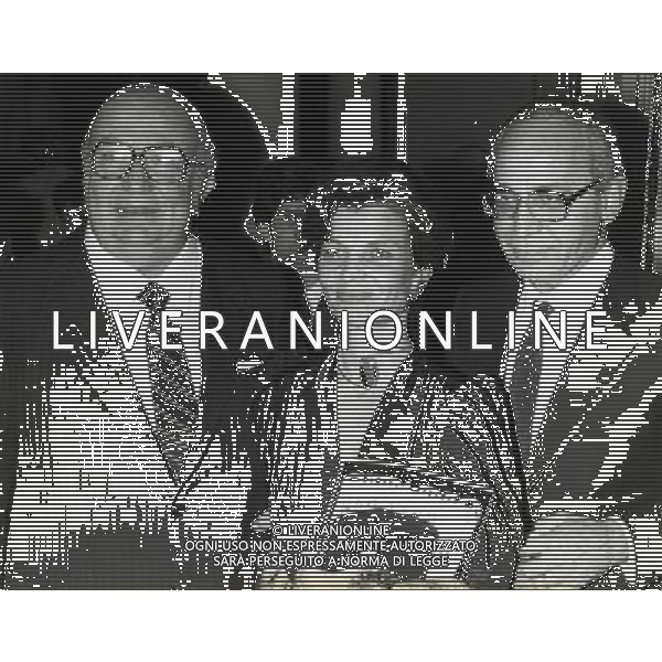 RETROSPETTIVA GIOVANNI SPADOLINI POLITICO NELLA FOTO GIOVANNI SPADOLINI CON VIRGINIO ROGNONI E MOGLIE AG ALDO LIVERANI SAS