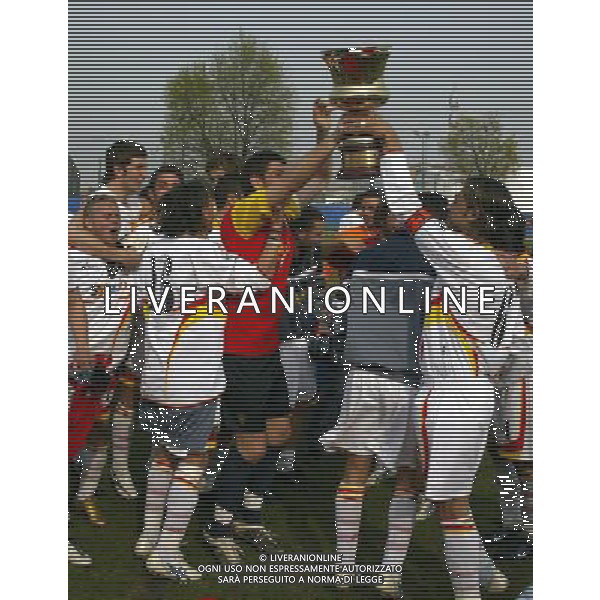 SETTIMO MILANESE 06/04/2005 FINALE DI RITORNO TROFEO TIM PRIMAVERA MILAN-LECCE NELLA FOTO: FESTA LECCE FOTO BARATTINI ALEXANDRO/AG. ALDO LIVERANI