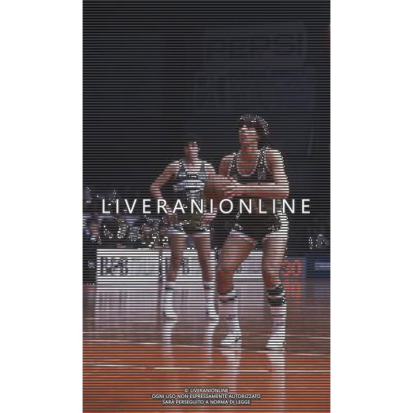 RETROSPETTIVA ALBERTO TONUT BASKET NELLA FOTO ALBERTO TONUT CON LA MAGLIA DELLA HURLINGHAM TRIESTE AG ALDO LIVERANI SAS