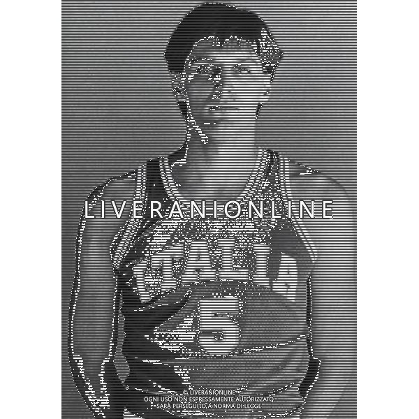 RETROSPETTIVA ALBERTO TONUT BASKET NELLA FOTO ALBERTO TONUT CON LA MAGLIA DELLA NAZIONALE ITALIANA AG ALDO LIVERANI SAS