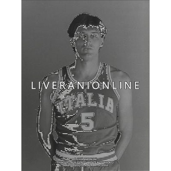 RETROSPETTIVA ALBERTO TONUT BASKET NELLA FOTO ALBERTO TONUT CON LA MAGLIA DELLA NAZIONALE ITALIANA AG ALDO LIVERANI SAS