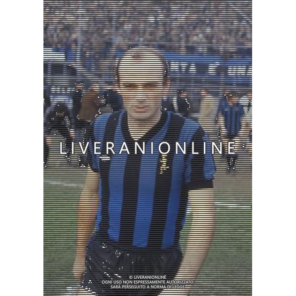 RETROSPETTIVA VAVASSORI GIOVANNI ALLENATORE E CALCIATORE NELLA FOTO GIOVANNI VAVASSORI CON LA MAGLIA DELL\'ATALANTA AG ALDO LIVERANI SAS