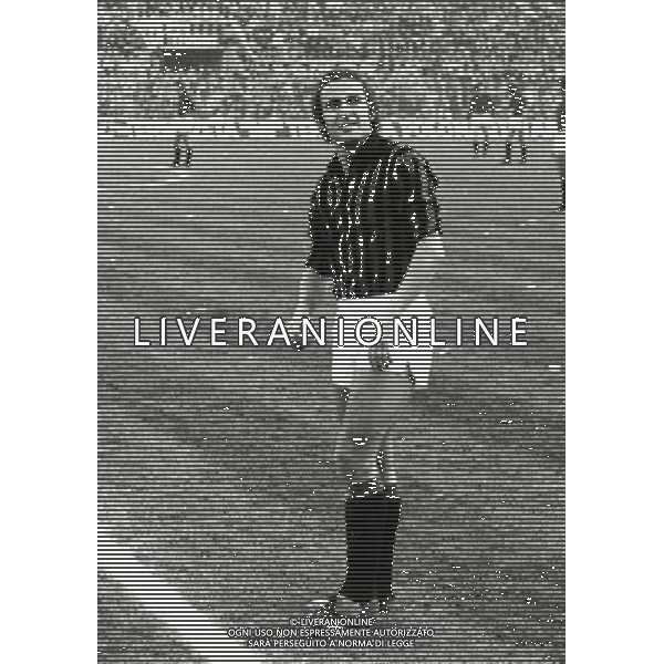RETROSPETTIVA LUCIANO CHIARUGI ALLENATORE E CALCIATORE NELLA FOTO LUCIANO CHIARUGI CON LA MAGLIA DEL MILAN AG ALDO LIVERANI SAS