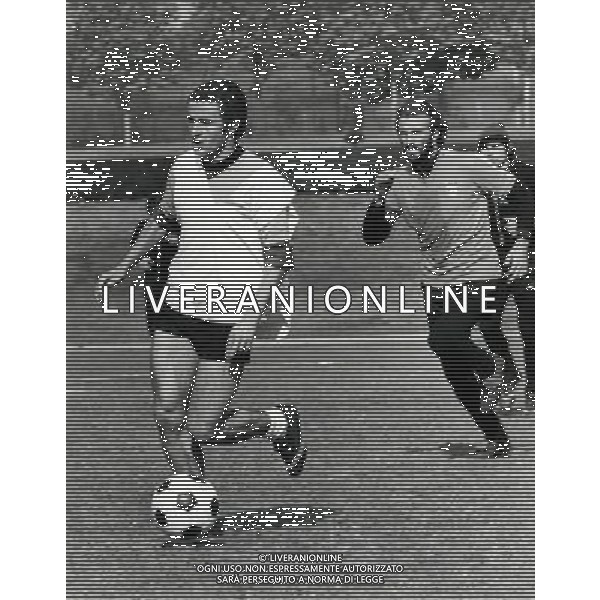 RETROSPETTIVA LUCIANO CHIARUGI ALLENATORE E CALCIATORE NELLA FOTO LUCIANO CHIARUGI CON LA MAGLIA DEL MILAN AG ALDO LIVERANI SAS