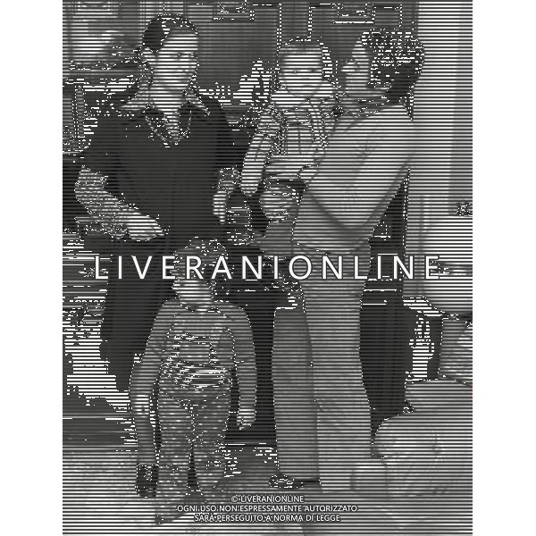 RETROSPETTIVA LUCIANO CHIARUGI ALLENATORE E CALCIATORE NELLA FOTO LUCIANO CHIARUGI IN FAMIGLIA AG ALDO LIVERANI SAS