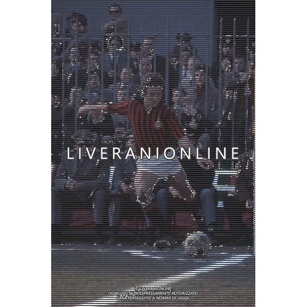 RETROSPETTIVA LUCIANO CHIARUGI ALLENATORE E CALCIATORE NELLA FOTO LUCIANO CHIARUGI CON LA MAGLIA DEL MILAN AG ALDO LIVERANI SAS
