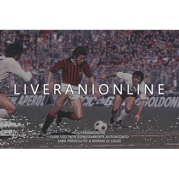 RETROSPETTIVA LUCIANO CHIARUGI ALLENATORE E CALCIATORE NELLA FOTO LUCIANO CHIARUGI CON LA MAGLIA DEL MILAN AG ALDO LIVERANI SAS