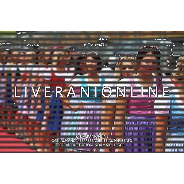 Grid girls on the drivers parade. 09.07.2017. Formula 1 World Championship, Rd 9, Austrian Grand Prix, Spielberg, Austria, Race Day. AG ALDO LIVERANI SAS ONLY ITALY