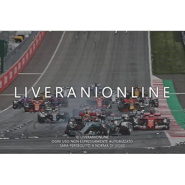 Valtteri Bottas (FIN) Mercedes AMG F1 W08 leads at the start of the race. 09.07.2017. Formula 1 World Championship, Rd 9, Austrian Grand Prix, Spielberg, Austria, Race Day. AG ALDO LIVERANI SAS ONLY ITALY