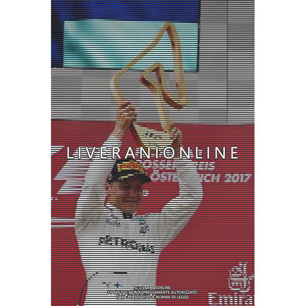 Race winner Valtteri Bottas (FIN) Mercedes AMG F1 celebrates on the podium. 09.07.2017. Formula 1 World Championship, Rd 9, Austrian Grand Prix, Spielberg, Austria, Race Day. AG ALDO LIVERANI SAS ONLY ITALY