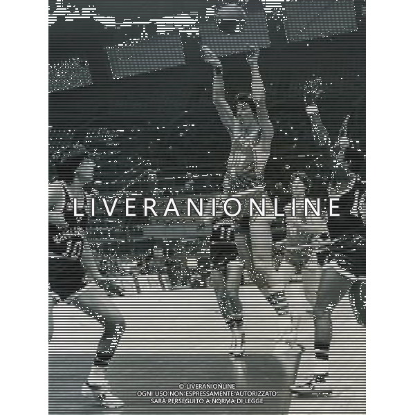 RETROSPETTIVA VITTORIO FERRACINI BASKET NELLA FOTO VITTORIO FERRACINI CON LA MAGLIA BILLY AG ALDO LIVERANI SAS