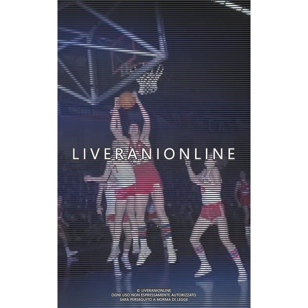 RETROSPETTIVA VITTORIO FERRACINI BASKET NELLA FOTO VITTORIO FERRACINI CON LA MAGLIA CINZANO AG ALDO LIVERANI SAS