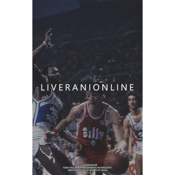 RETROSPETTIVA VITTORIO FERRACINI BASKET NELLA FOTO VITTORIO FERRACINI CON LA MAGLIA BILLY AG ALDO LIVERANI SAS