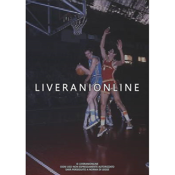 RETROSPETTIVA VITTORIO FERRACINI BASKET NELLA FOTO VITTORIO FERRACINI CON LA MAGLIA INNOCENTI AG ALDO LIVERANI SAS