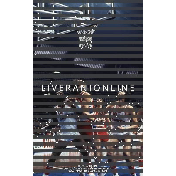 RETROSPETTIVA VITTORIO FERRACINI BASKET NELLA FOTO VITTORIO FERRACINI CON LA MAGLIA BILLY AG ALDO LIVERANI SAS