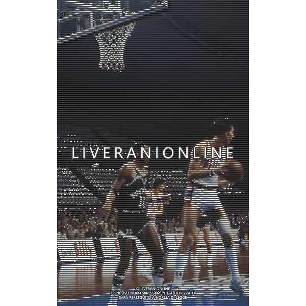 RETROSPETTIVA VITTORIO FERRACINI BASKET NELLA FOTO VITTORIO FERRACINI CON LA MAGLIA BILLY AG ALDO LIVERANI SAS