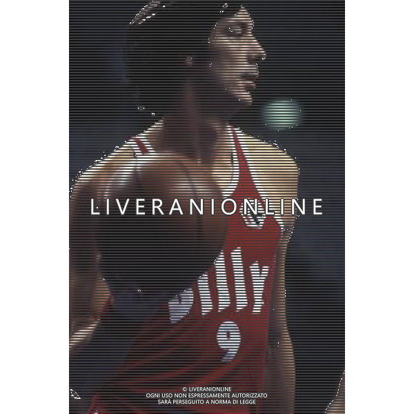 RETROSPETTIVA VITTORIO FERRACINI BASKET NELLA FOTO VITTORIO FERRACINI CON LA MAGLIA BILLY AG ALDO LIVERANI SAS