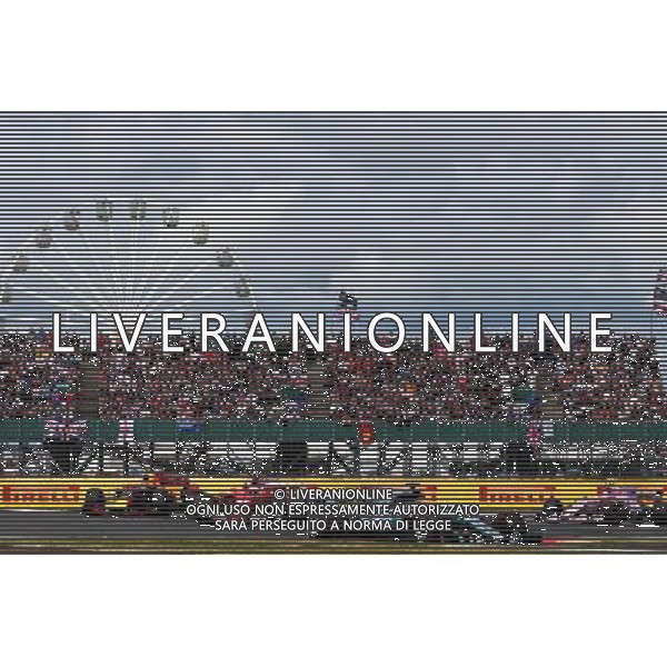 Lewis Hamilton (GBR) Mercedes AMG F1 W08 leads at the start of the race. 16.07.2017. Formula 1 World Championship, Rd 10, British Grand Prix, Silverstone, England, Race Day. / AGENZIA ALDO LIVERANI SAS - ITALY ONLY EDITORIAL USE ONLY - Gp F1 Inghilterra Gara 16.07.2017