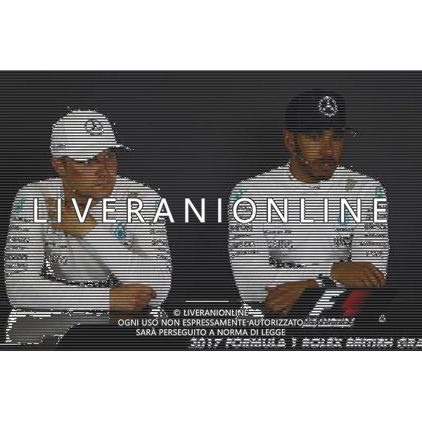 (L to R): Valtteri Bottas (FIN) Mercedes AMG F1 and Lewis Hamilton (GBR) Mercedes AMG F1 in the FIA Press Conference. 16.07.2017. Formula 1 World Championship, Rd 10, British Grand Prix, Silverstone, England, Race Day. AG ALDO LIVERANI SAS ONLY ITALY