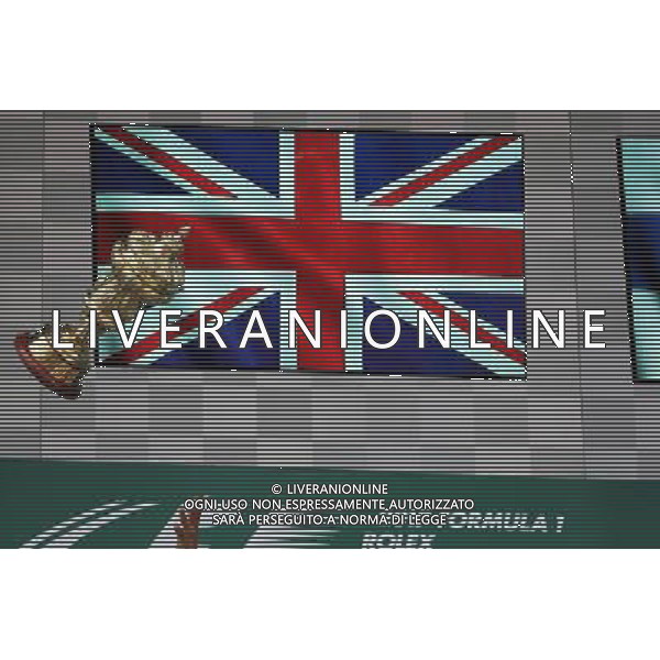 Race winner Lewis Hamilton (GBR) Mercedes AMG F1 celebrates on the podium. 16.07.2017. Formula 1 World Championship, Rd 10, British Grand Prix, Silverstone, England, Race Day. AG ALDO LIVERANI SAS ONLY ITALY
